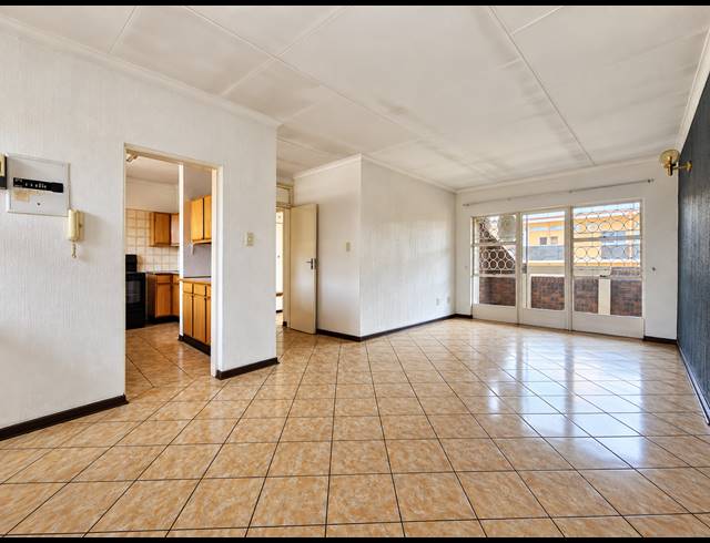 2 BEDROOM FLAT FOR SALE IN THREE RIVERS